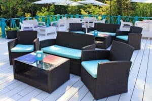 Einladende Rattan Garten Sessel (depositphotos.com)
