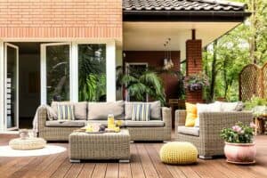 Rattan Gartenmöbel Set (depositphotos.com)