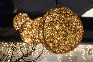 Rattan Lichterketten für Draußen (depositphotos.com)