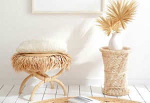 Rattan Pflanzenständer (depositphotos.com)