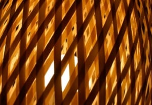 Ein stilvolles Rattan Windlicht (depositphotos.com)